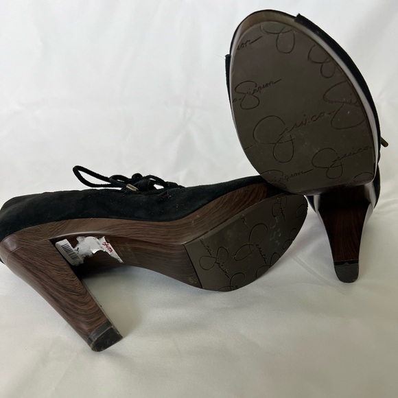 Jessica Simpson Heels - Picture 3 of 4